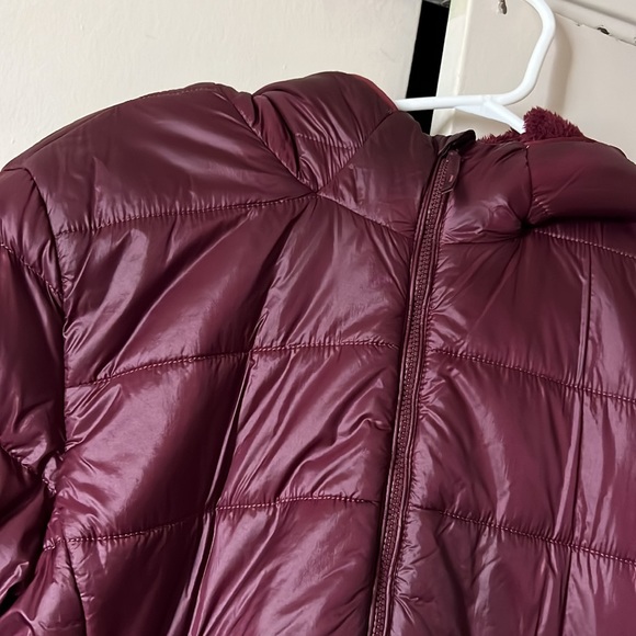 TNA Puffer Jacket - Picture 2 of 5